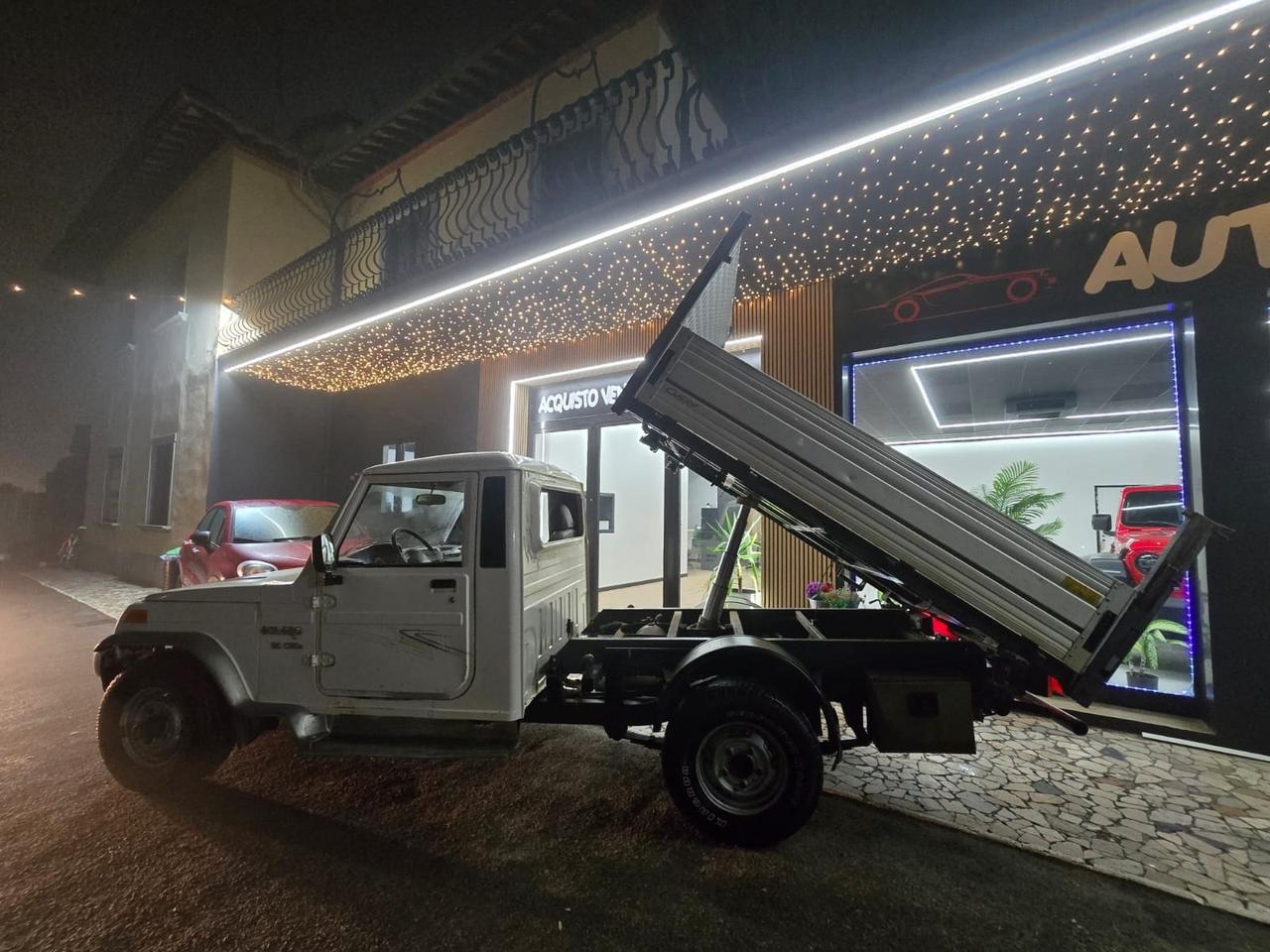 Mahindra Bolero 2.5 CRDe 4WD SC Pup. Rib. Tril.