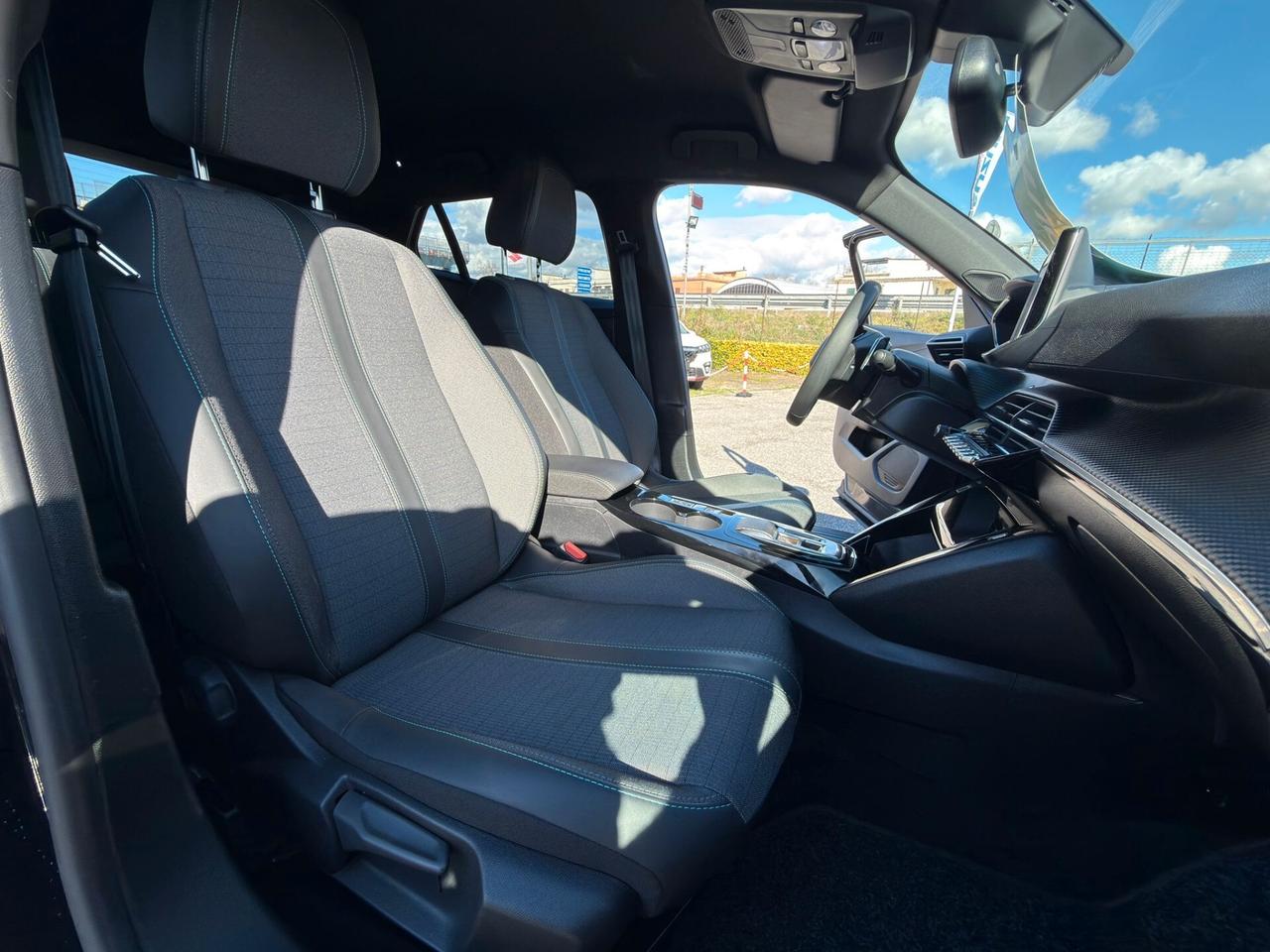 Peugeot 2008 BlueHDi 130 S&S EAT8 Allure