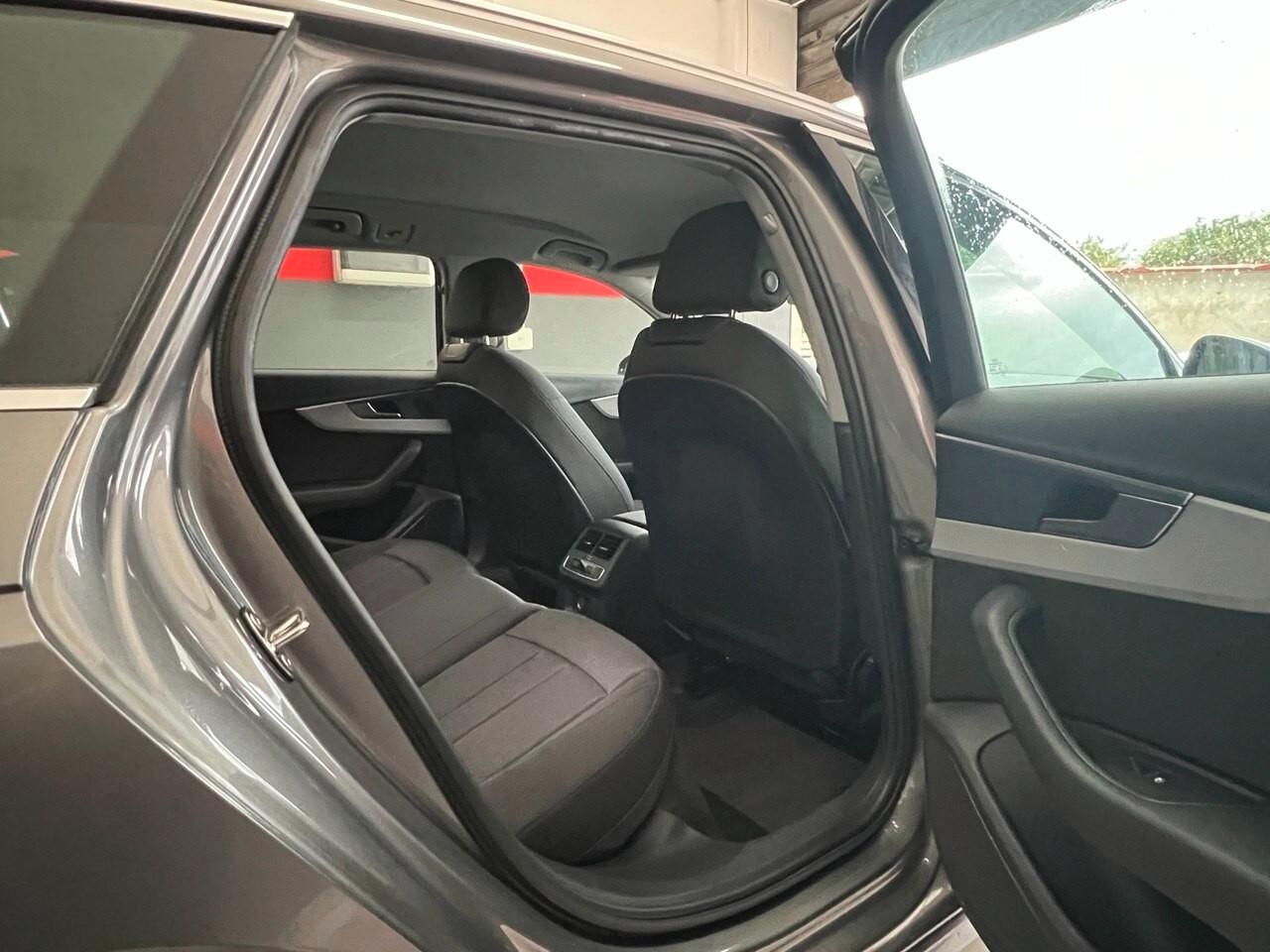 Audi A4 Avant 35 TDI/163 CV S tronic Business Advanced