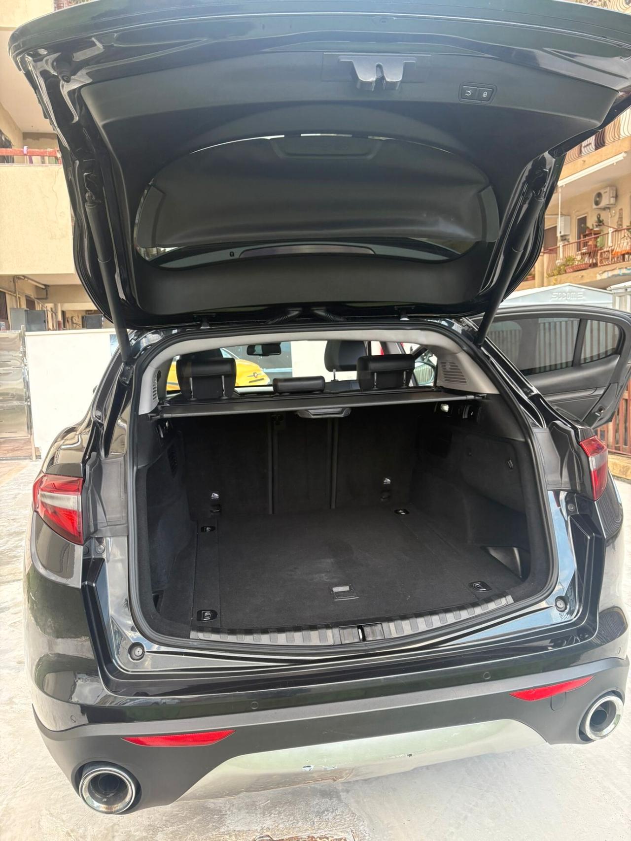 Alfa Romeo Stelvio 2.2 Turbodiesel 210 CV AT8 Q4 Executive