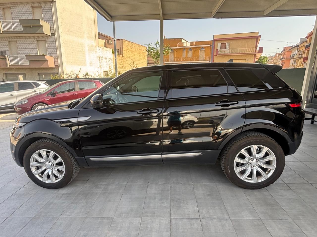 Land Rover Range Evoque 2.0 TD4 180 CV 5p. Autobiography