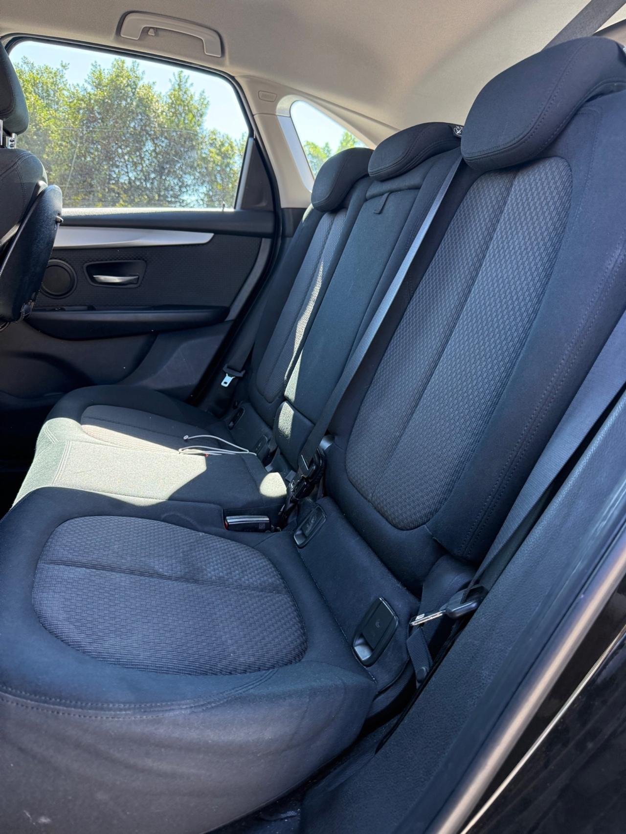 Bmw 2er Active Tourer 214d Advantage