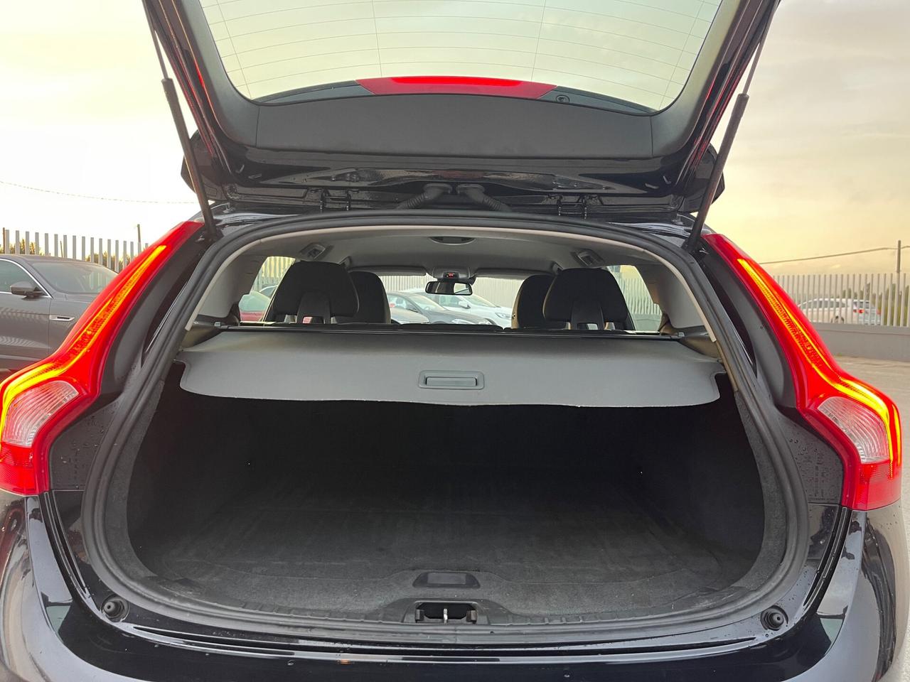 VOLVO V60 2.0 D3 GEARTRONIC FULL MY13 95800KMMM