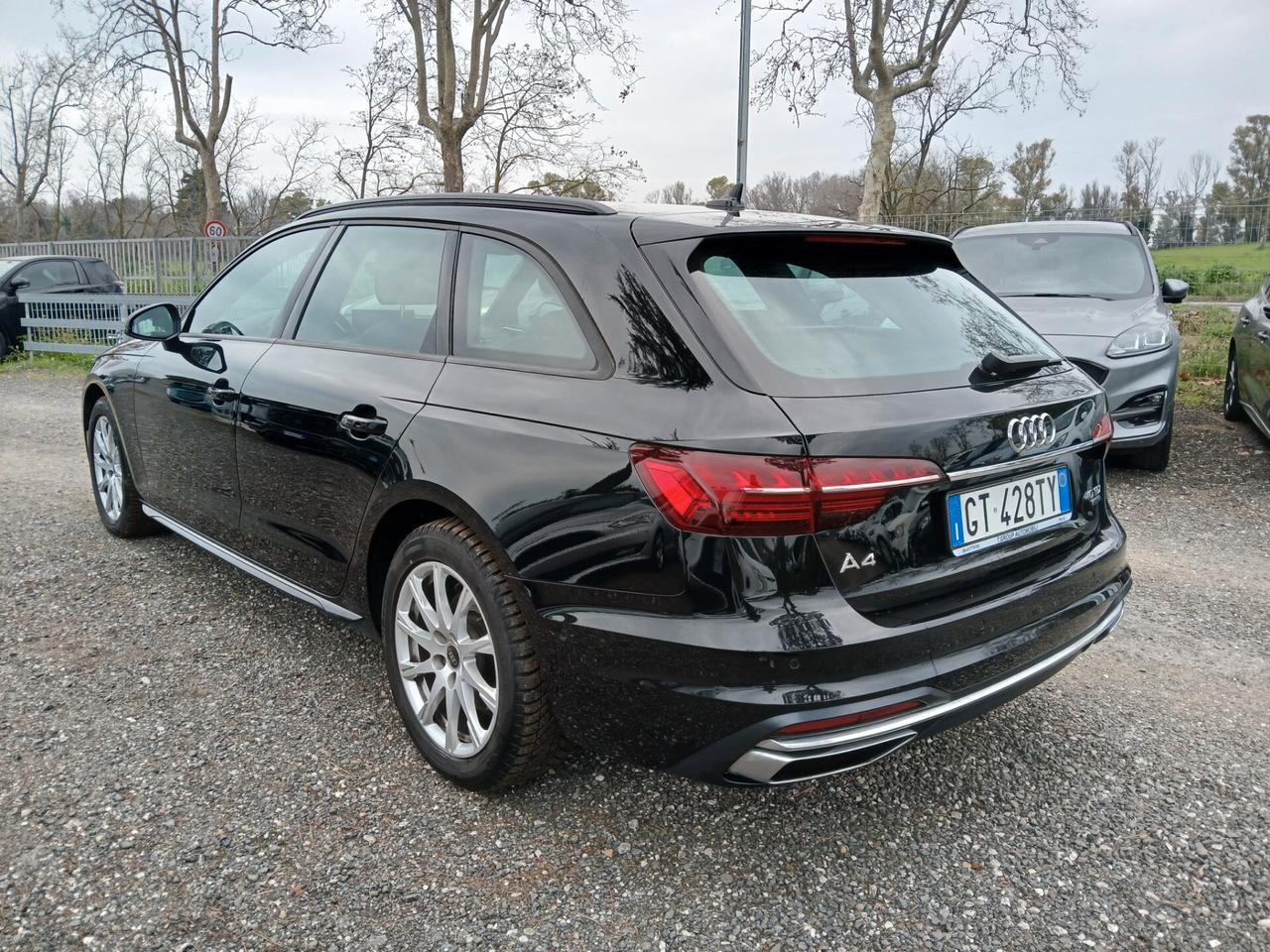 Audi A4 Avant 40 TDI quattro S tronic Business