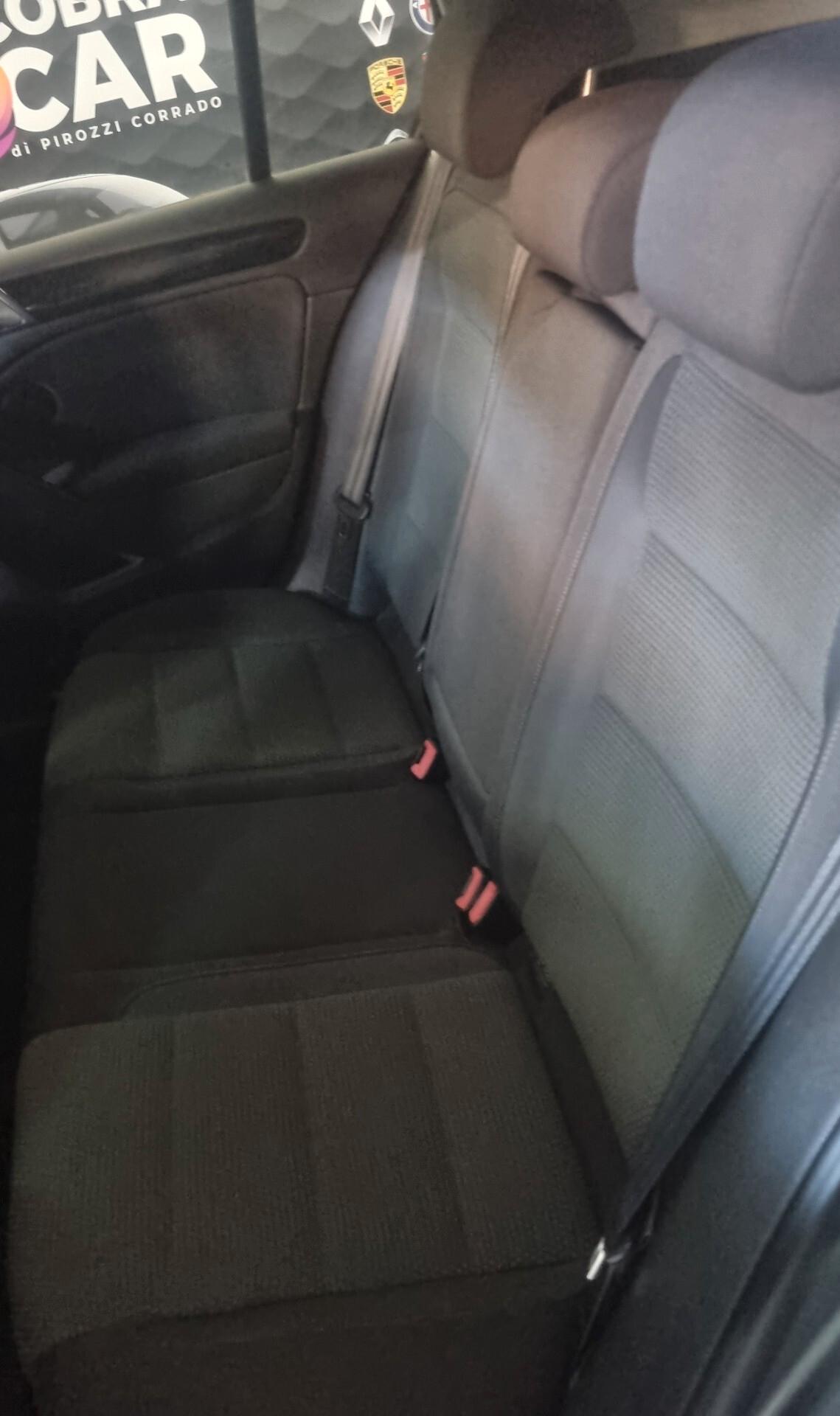 Volkswagen Golf 1.6 TDI DPF 5p. Highline