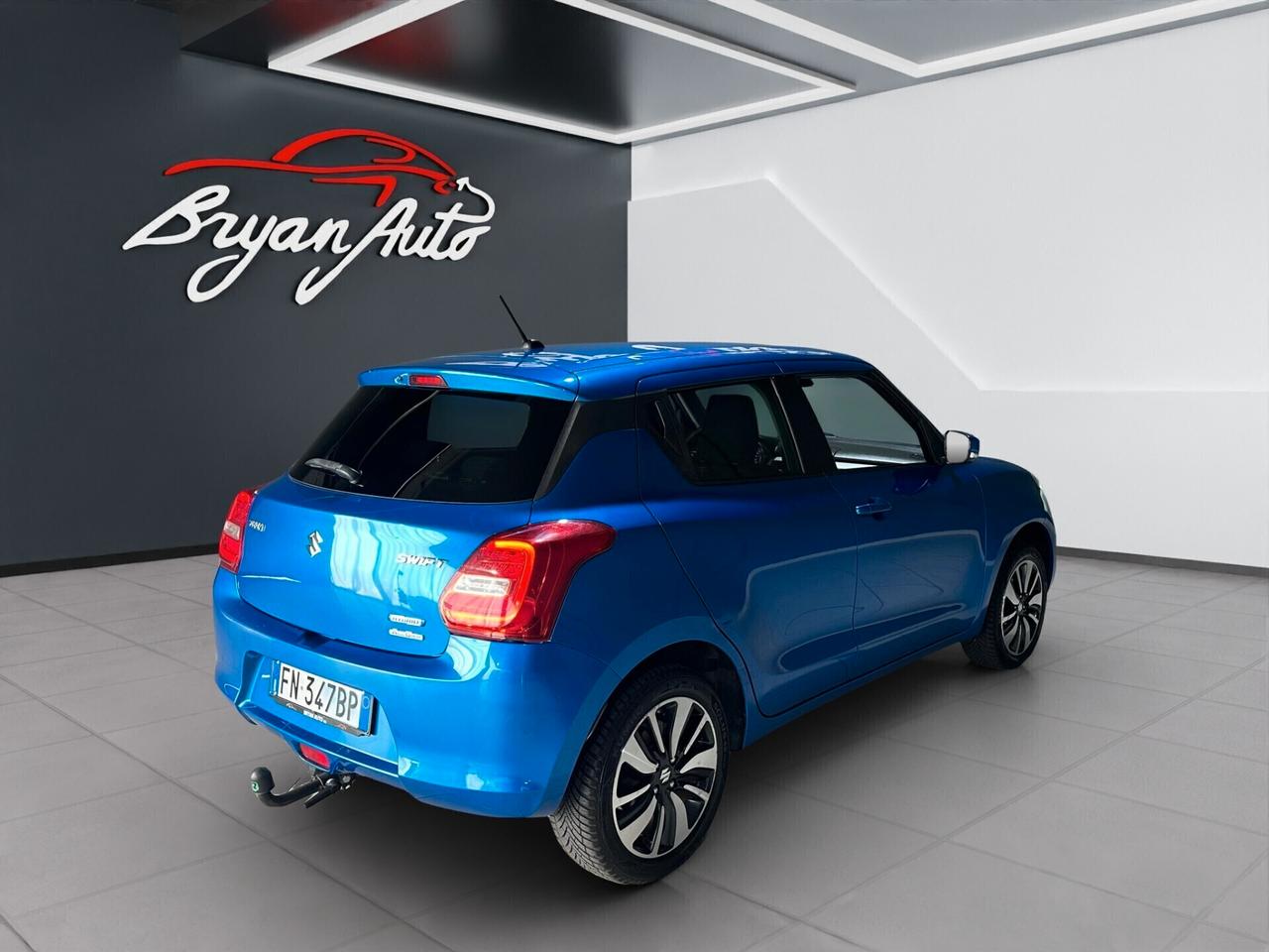 Suzuki Swift 1.2 Hybrid 4WD AllGrip Top (CON GANCIO TRAINO)