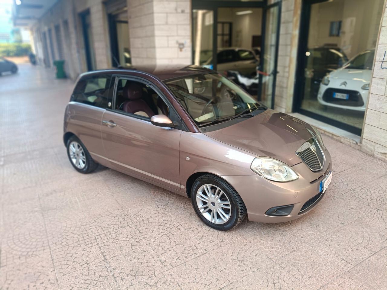LANCIA YPSILON 1.4 GPL PLATINO-NEOPATENTATI-Euro4190