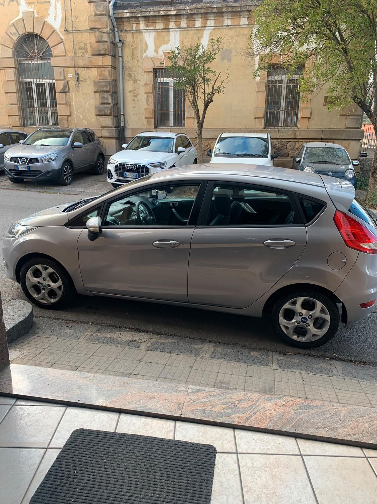 Ford Fiesta Ikon 1.4 TDCi 70CV 5p. Business