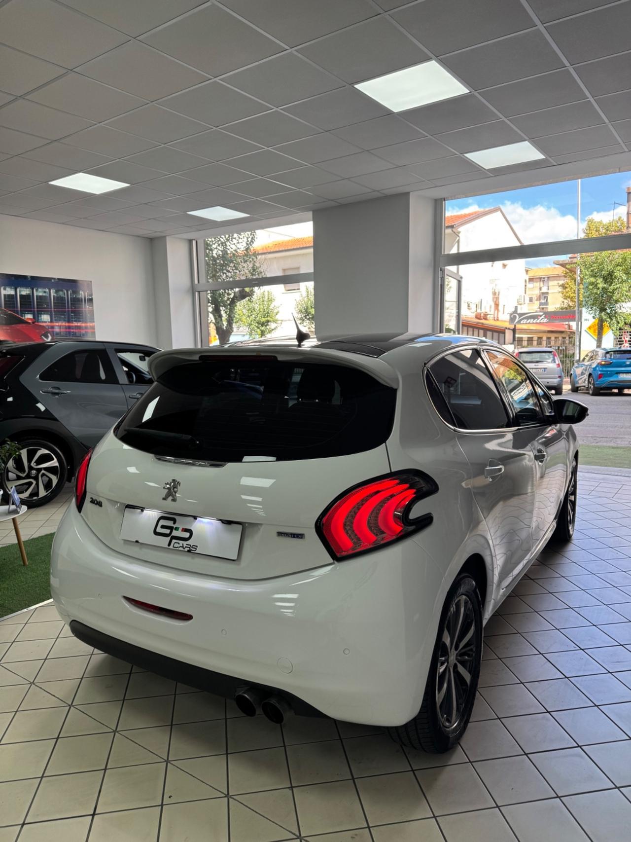 Peugeot 208 BlueHDi 100 5 porte Allure