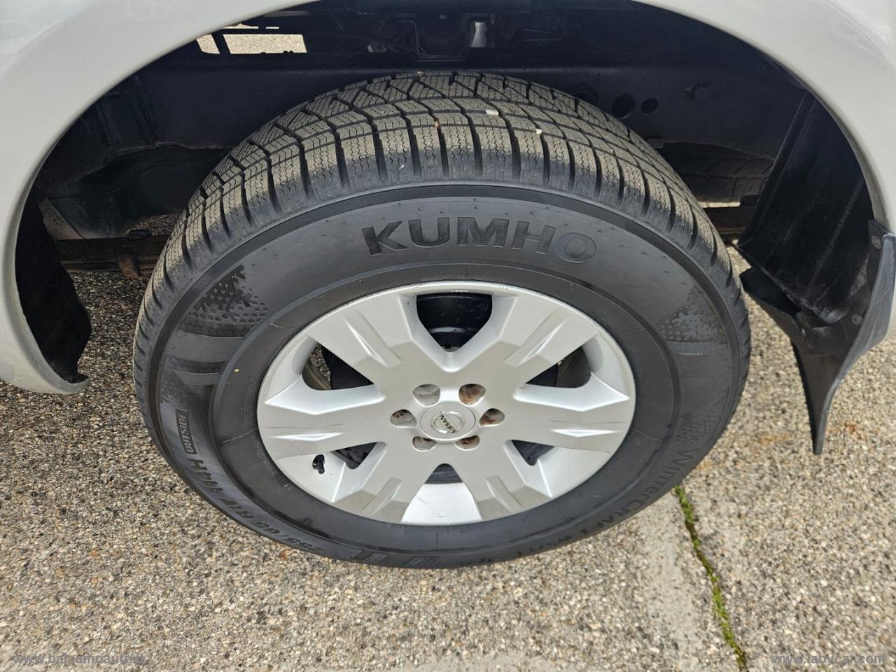 NISSAN Navara 2.5 dCi 4p. Double Cab XE