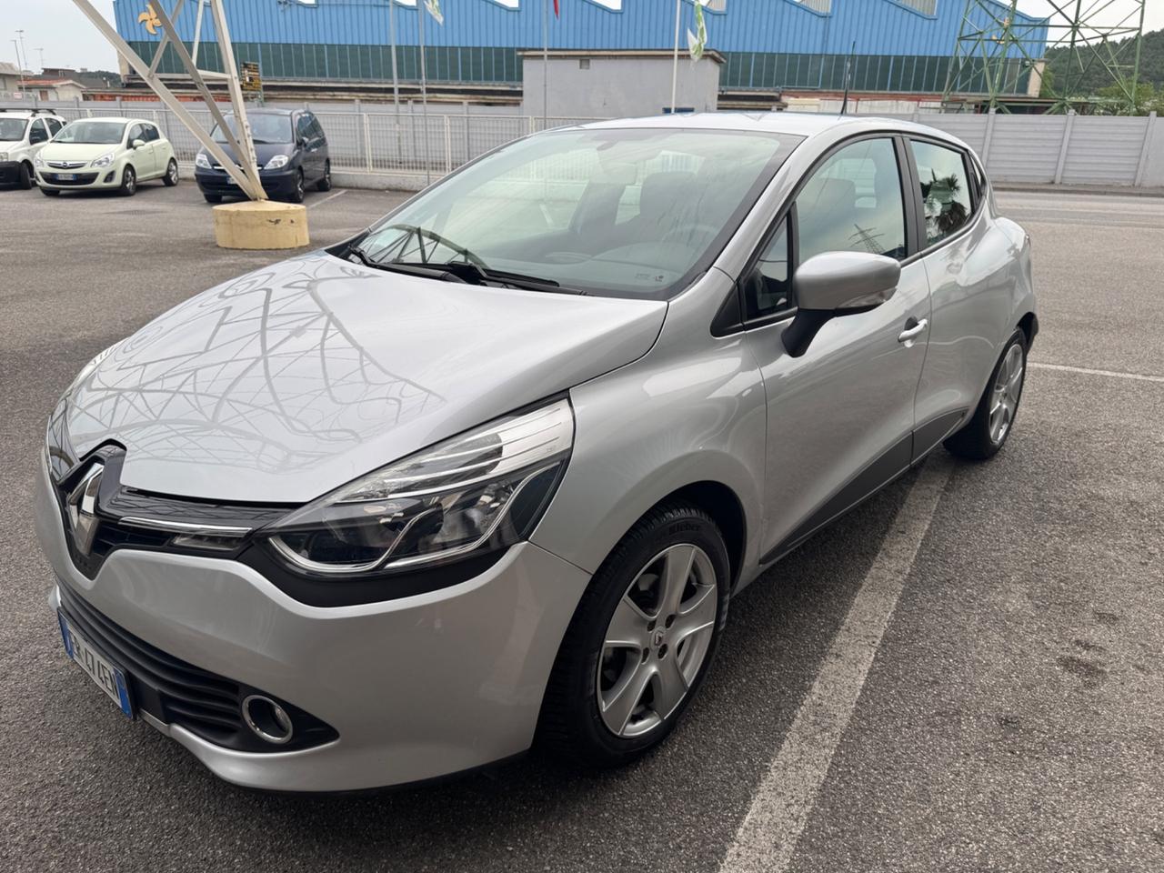 Renault Clio 1.2 Expression 2013