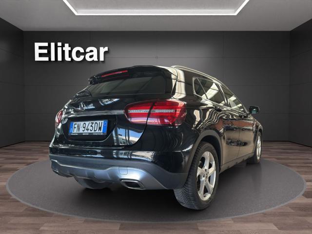 MERCEDES-BENZ GLA 220 d Automatic Sport