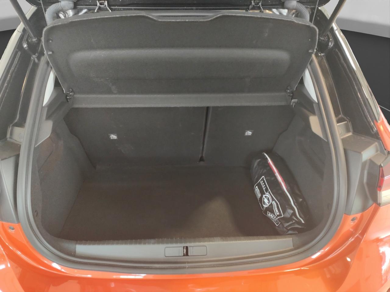 Opel Corsa 1.2 Design & Tech 75CV