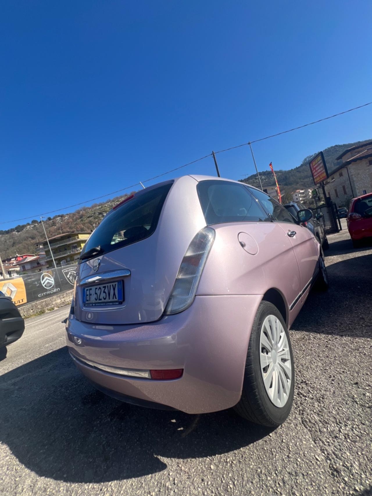 Lancia Ypsilon 1.2 69 CV Elle