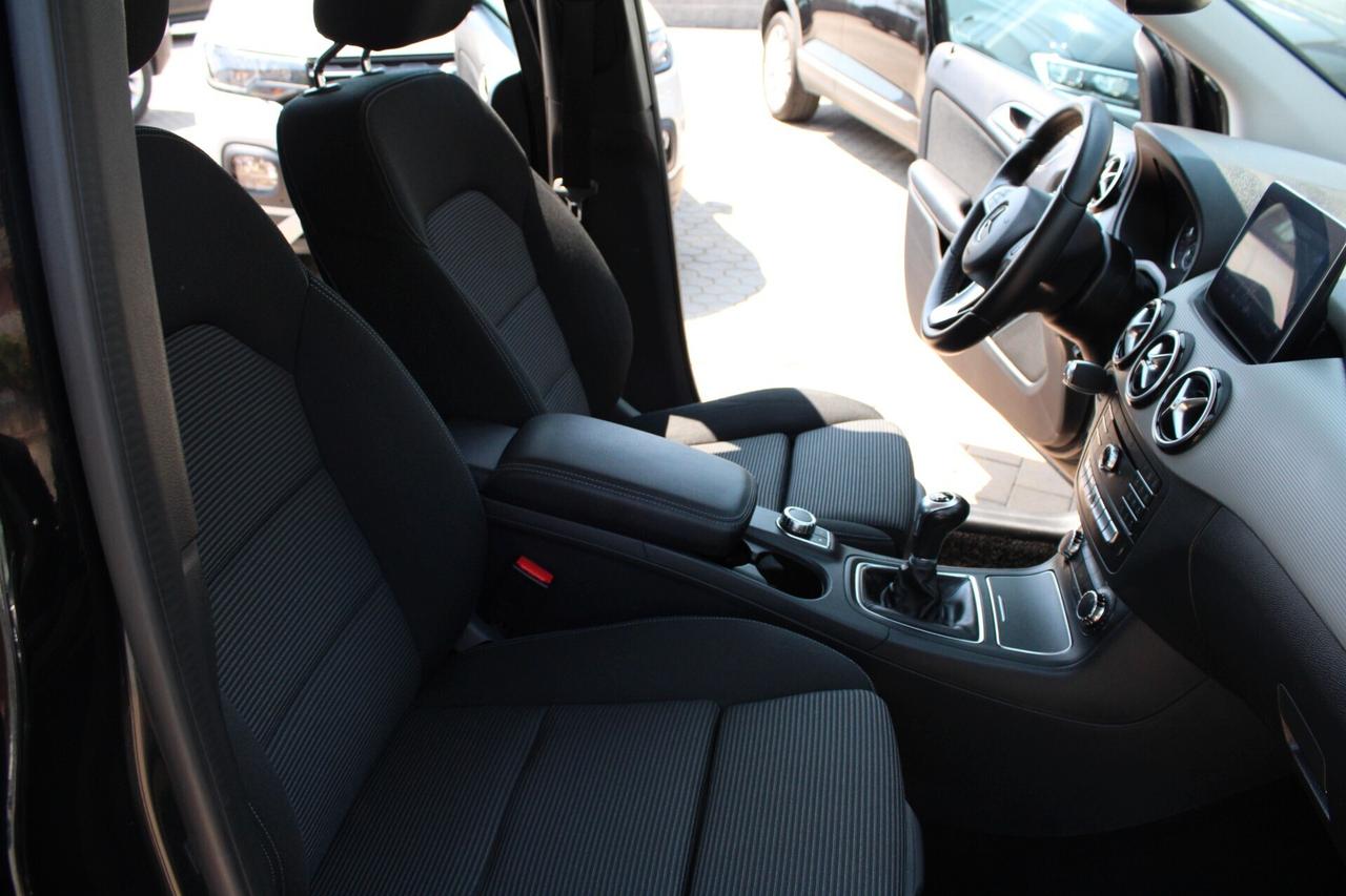 Mercedes-benz B 180 B 180 d Premium