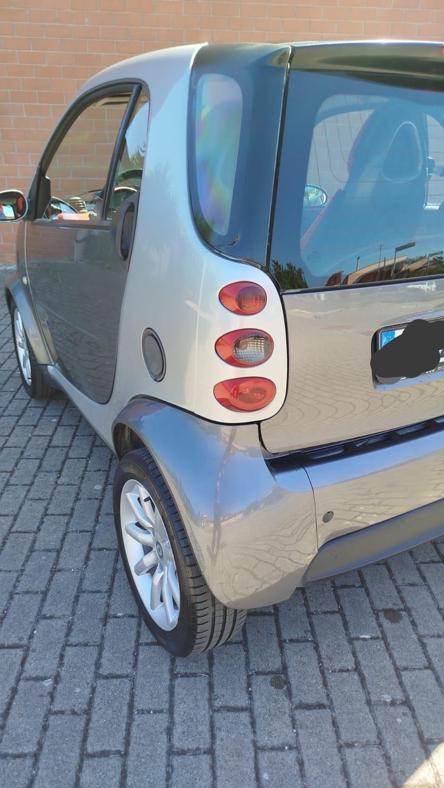 Smart benzina 700 con motore nuovo fatturato