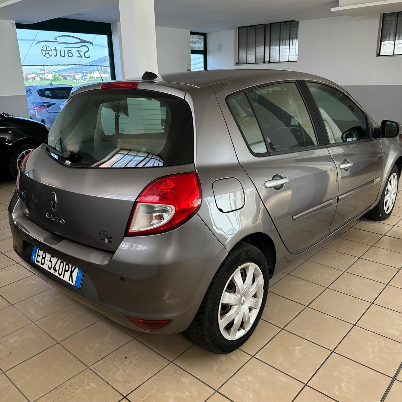 Renault Clio 1.2 16V 5 porte Dynamique AUTOMATICO