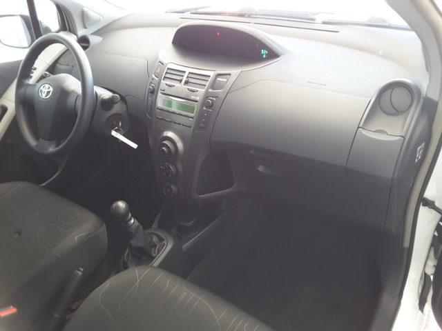 TOYOTA Yaris 1.4 D-4D 90cv 5 porte *OK NEOPATENTATI*