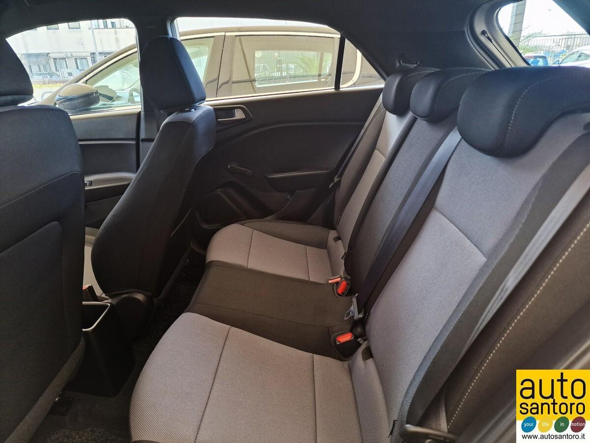 HYUNDAI I20 1.2 BLACKLINE
