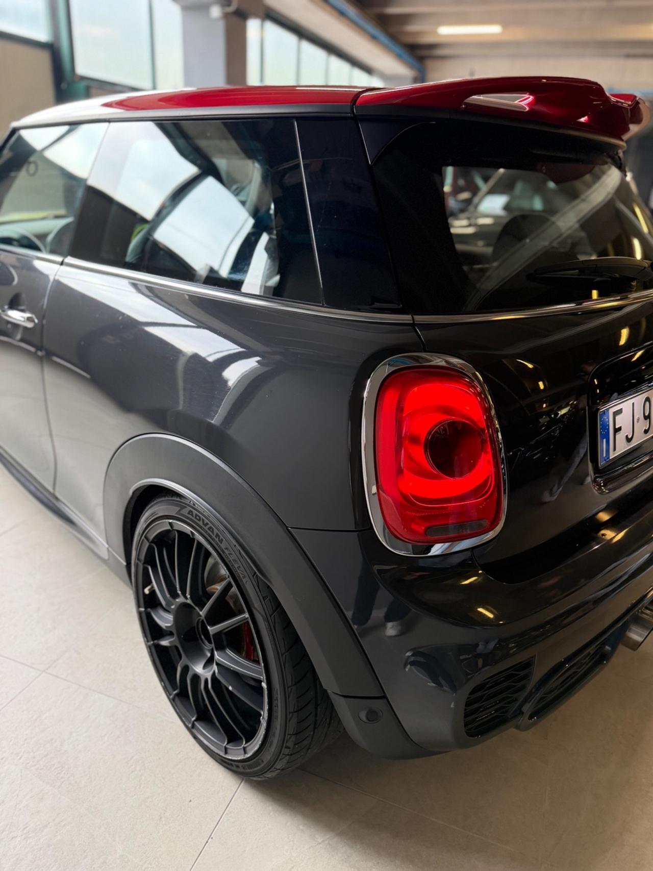 Mini JONH COOPER WORKS 231CV KMCERT UNICOPR EU6B