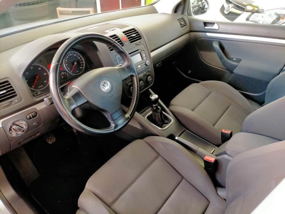 Volkswagen Golf 2.0 TDI 4motion Sportline