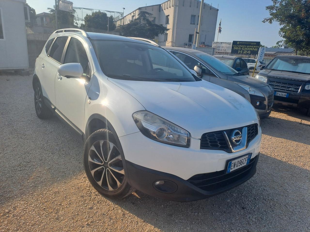 NISSAN QASHQAI +2