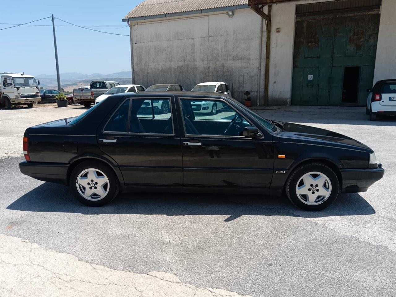Lancia Thema 8.32 cat
