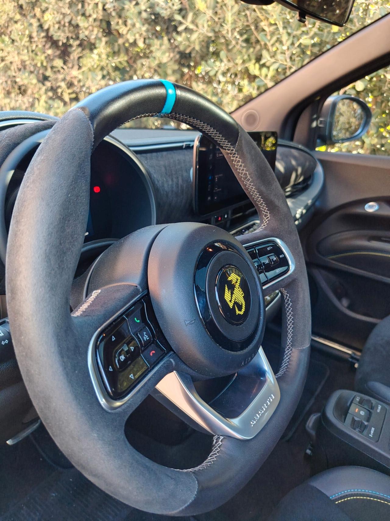 Abarth 500e Scorpionissima