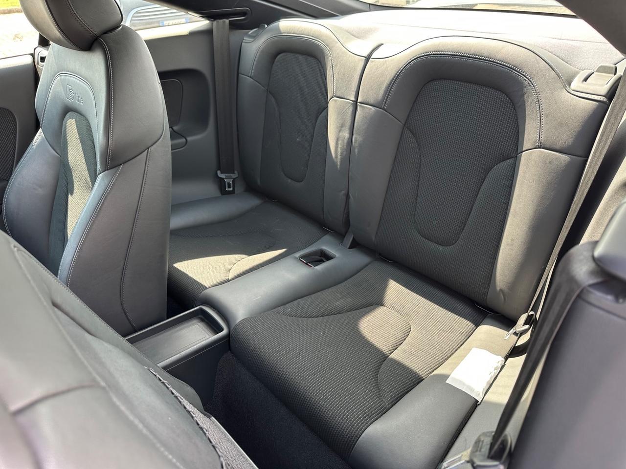 Audi TT Coupé 2.0 TDI ultra S line