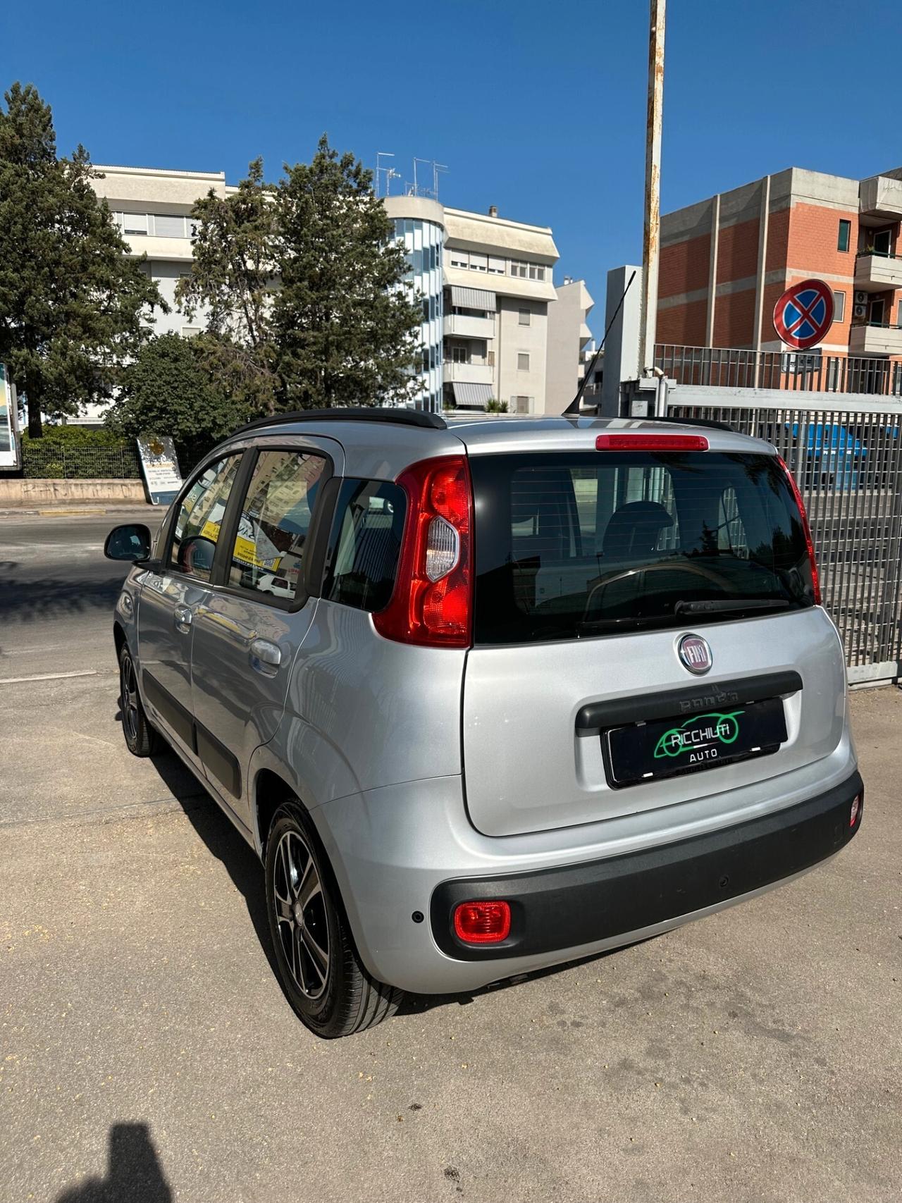 FIAT PANDA 1.2 BENZINA 2012 FULL OPTIONAL