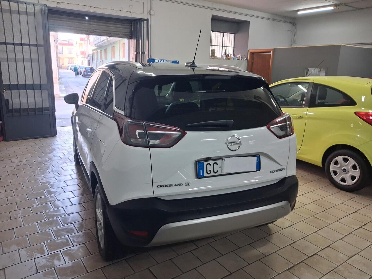 Opel Crossland 1.5 ECOTEC D 110 CV unico prop 2021