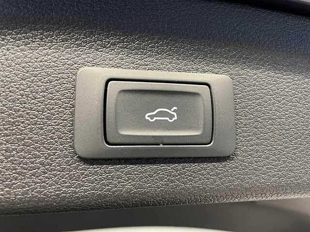 Audi Q3 1.5TFSI 150CV S-tronic S-line (MHEV) - IVA ESPOSTA