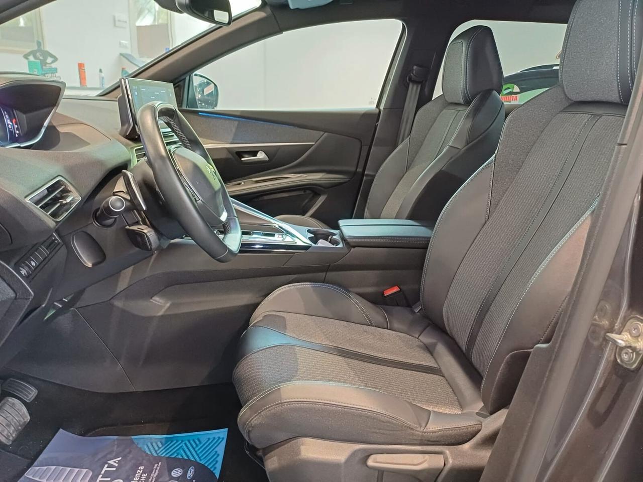 Peugeot 3008 BlueHDi 130 S&S EAT8 Allure Pack
