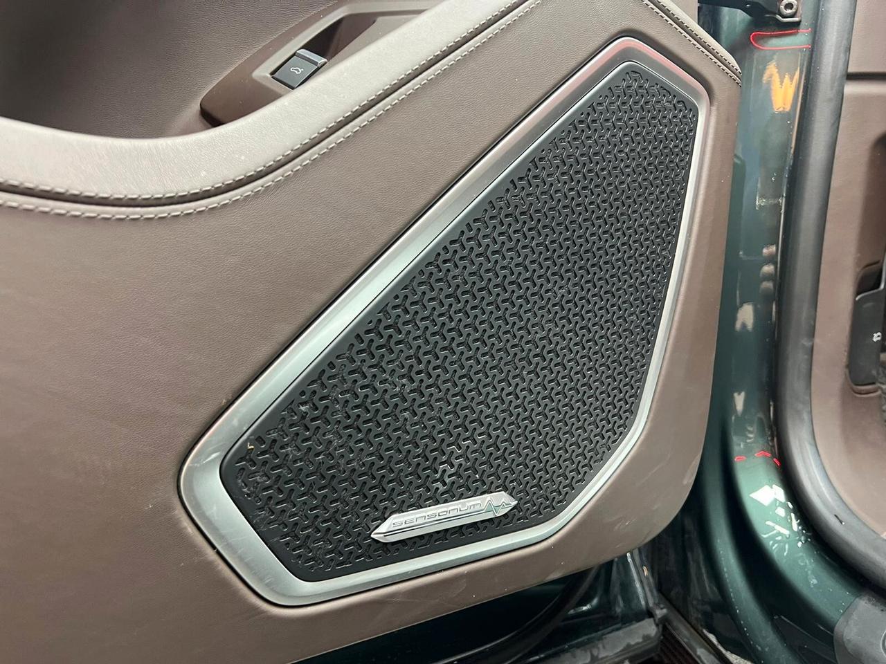 Lamborghini Urus 4.0 V8 auto (335)