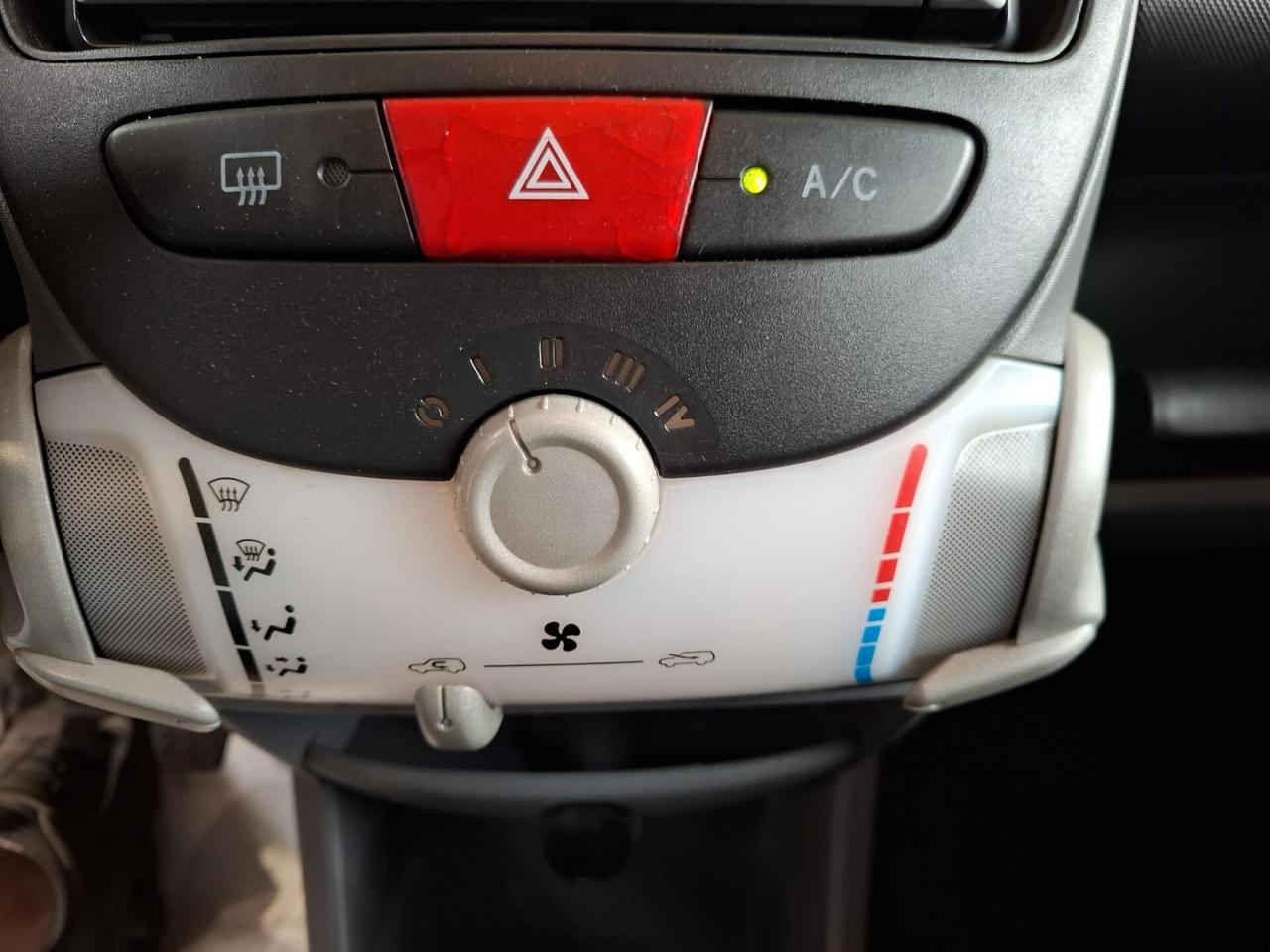 Toyota Aygo 1.0 12V VVT-i 5 porte Now