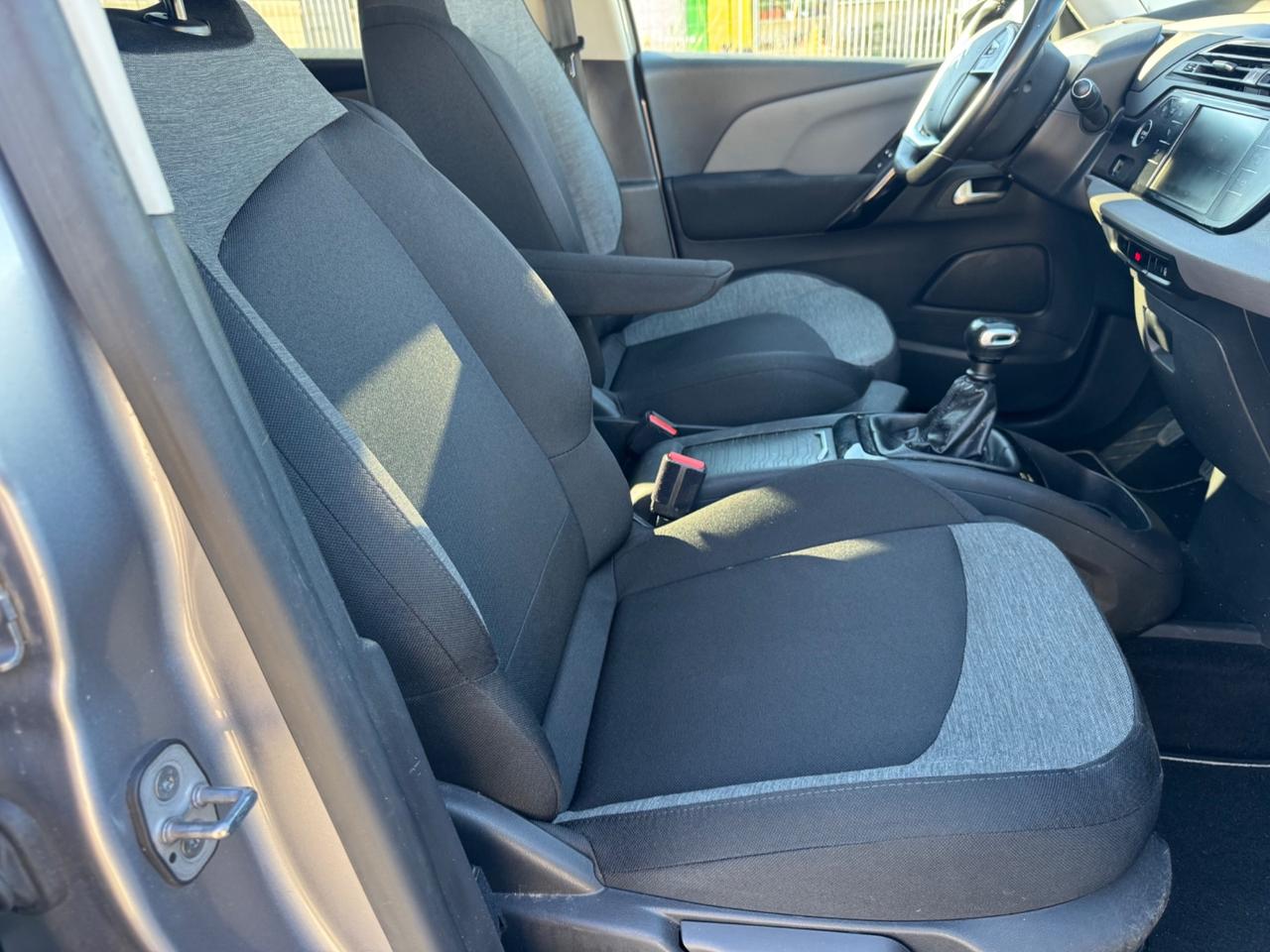 GRAND C 4 Space Tourer Blue HDI shine park 7 posti