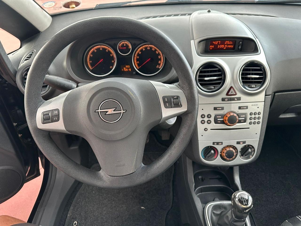 Opel Corsa 1.2 5 porte