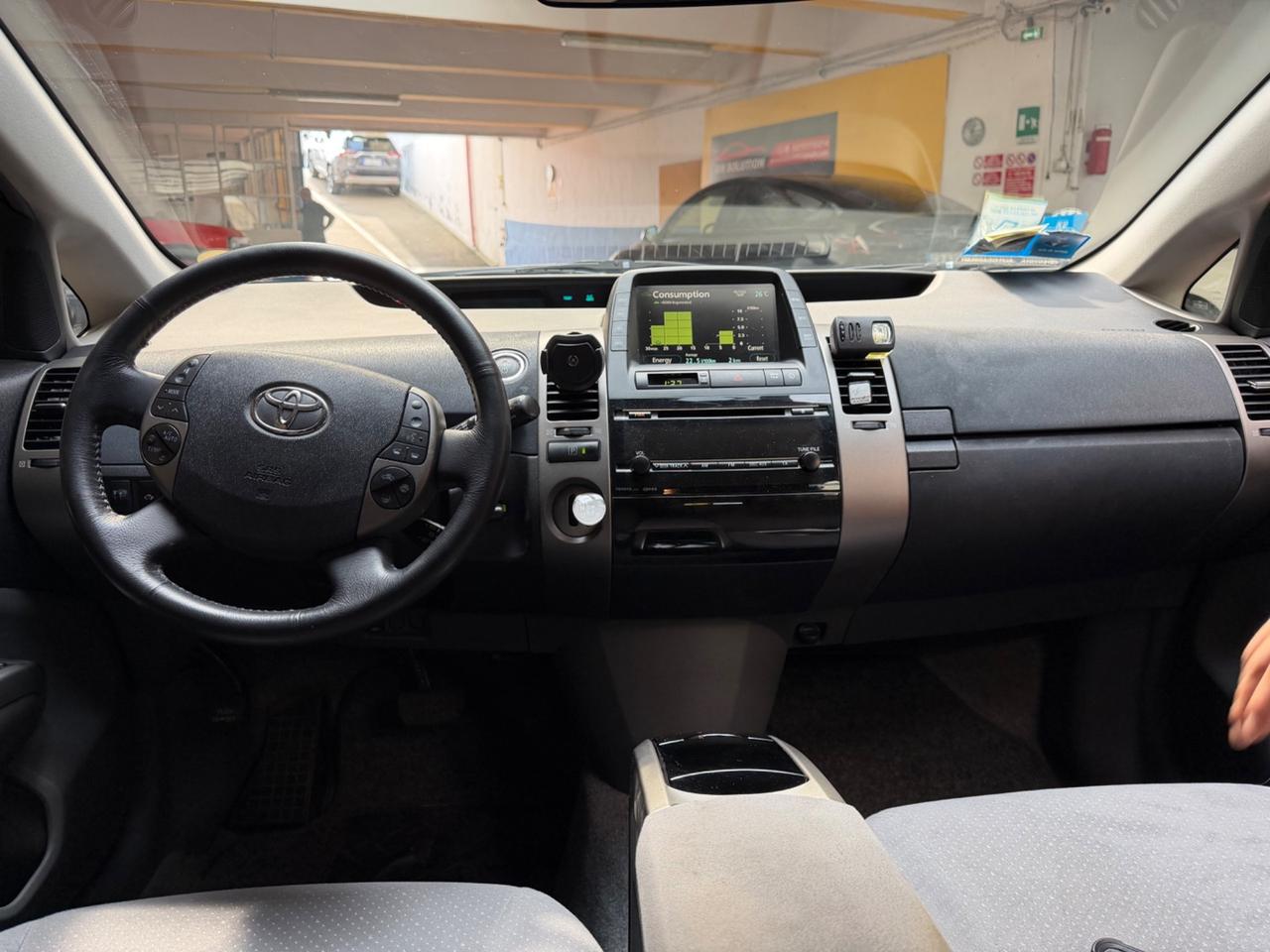Toyota Prius 1.5i 16V Neopatentati
