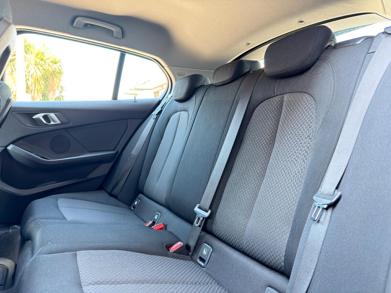 Bmw 116d 1.5 116 CV 5p. Advantage MANUALE MY2022
