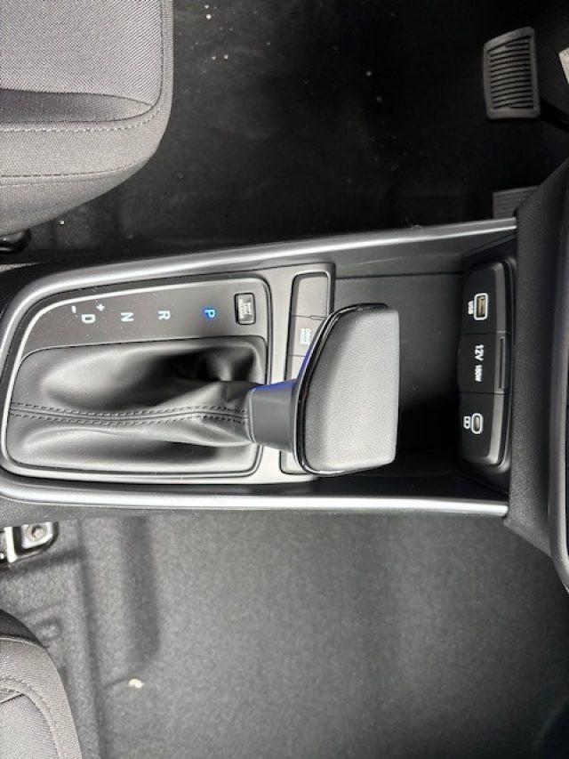 HYUNDAI i20 1.0 T-GDI 48V DCT Connectline KM0