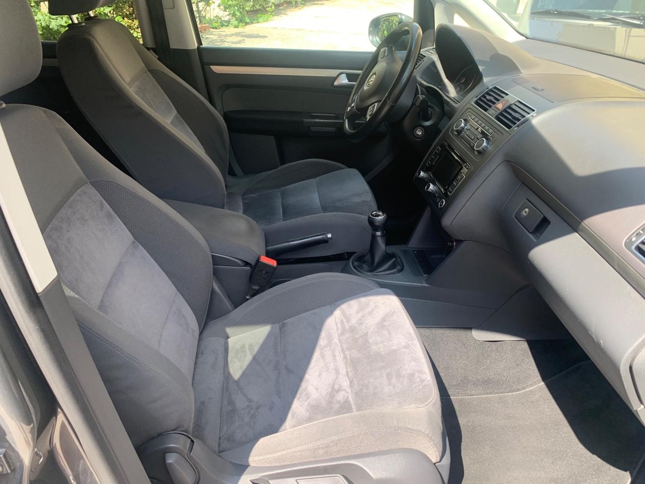 Volkswagen Touran 2.0 TDI 140 CV Highline 7 posti