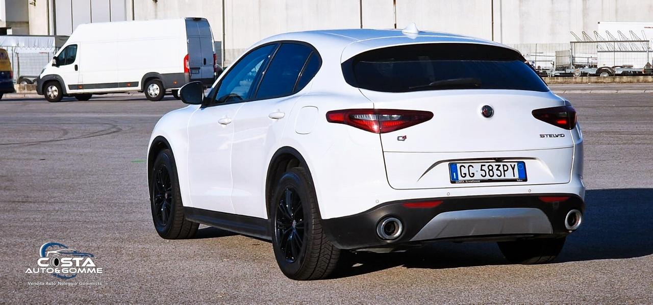 Alfa Romeo Stelvio 2.2 Turbodiesel 190 CV AT8 Q4 Executive