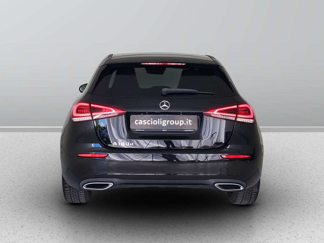 Mercedes-Benz Classe A - W177 2018 - A 180 d Sport auto