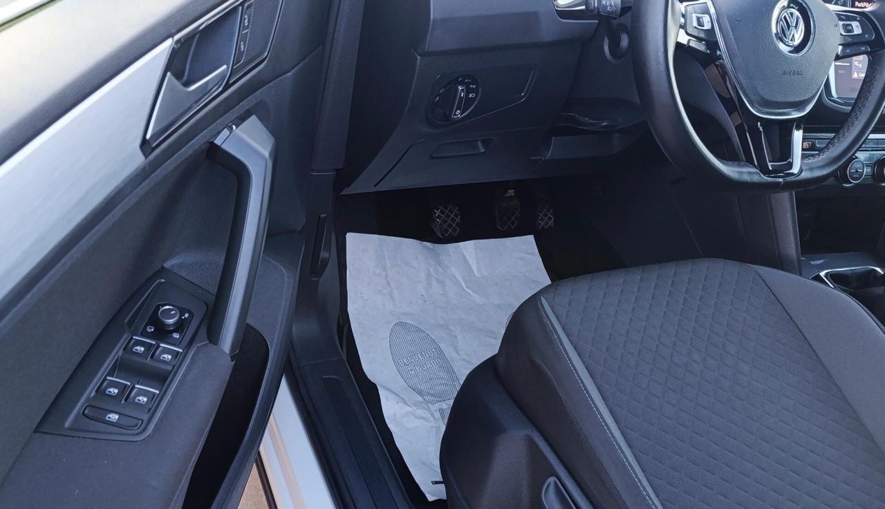 Volkswagen Tiguan 1.6 TDI 115cv Business - Uniproprietario - Service Volkswagen