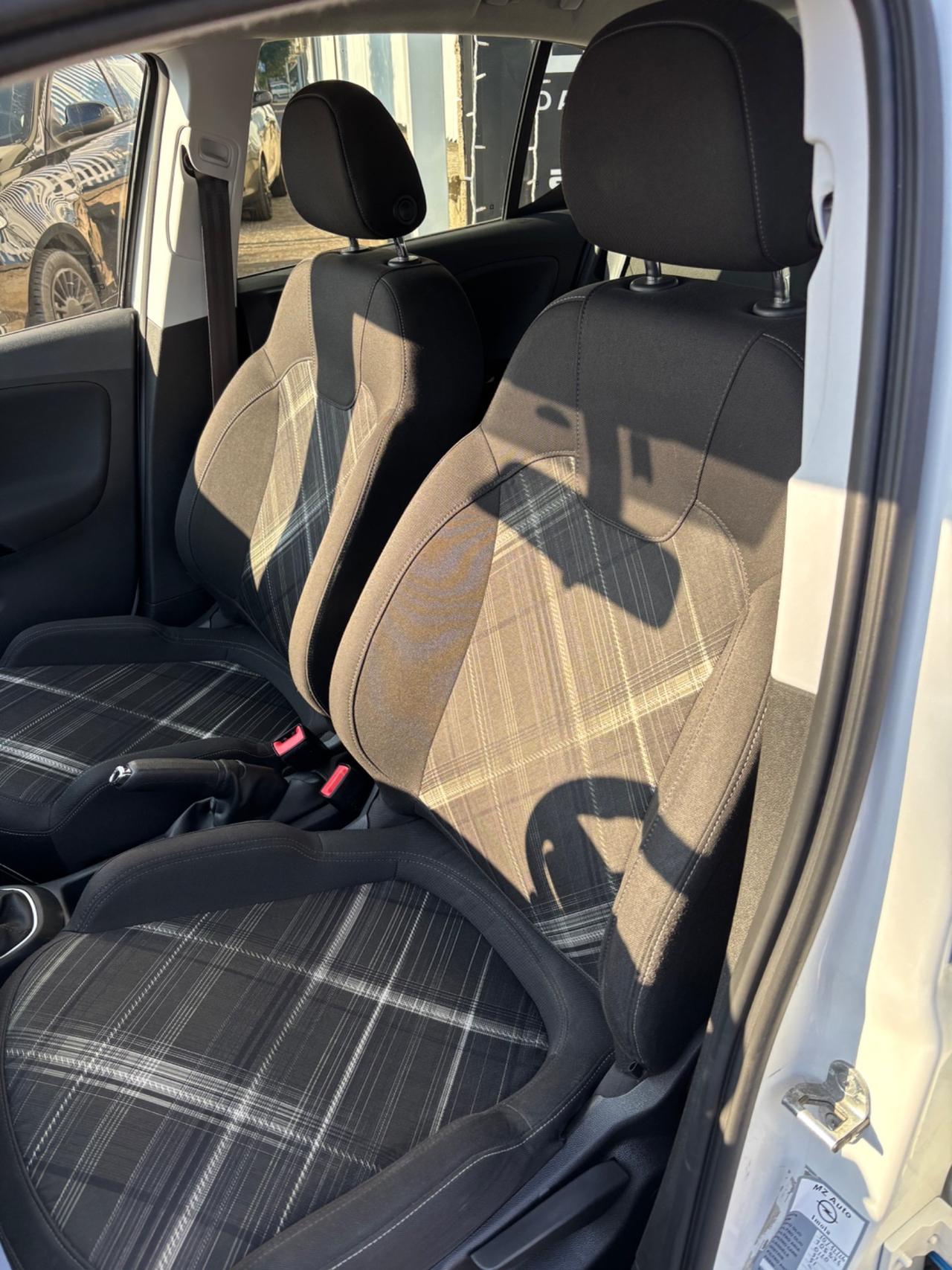 Opel Corsa 1.4 90CV GPL Tech 5 porte b-Color