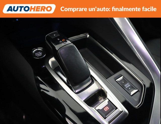 PEUGEOT 3008 Hybrid 225 e-EAT8 Allure Pack