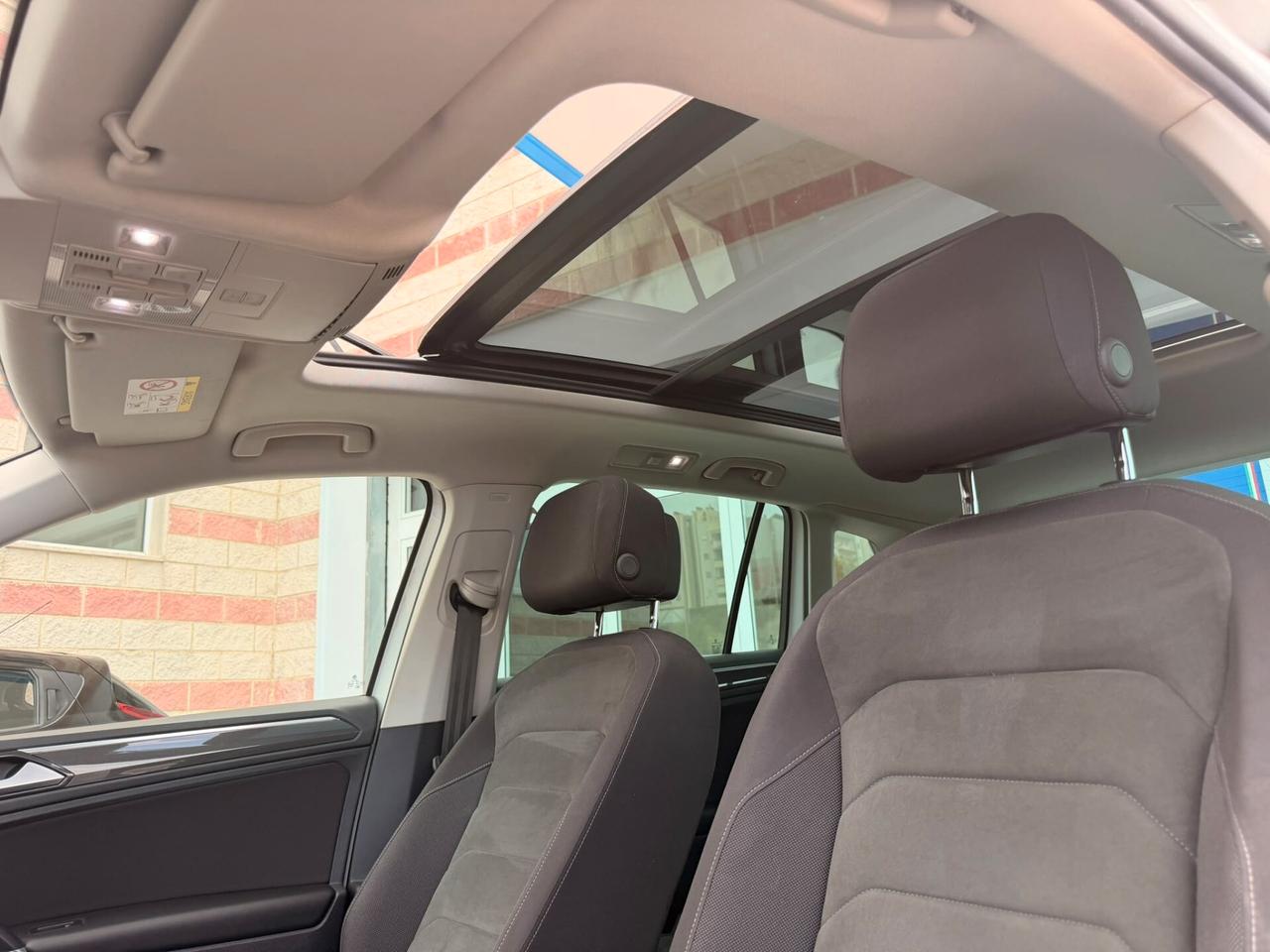 Volkswagen Tiguan 2.0 TDI SCR DSG 4MOTION Executive BMT