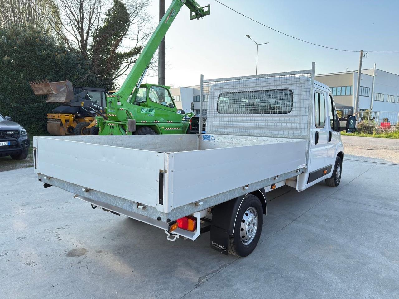 Furgone cassonato OPEL MOVANO - 7 POSTI