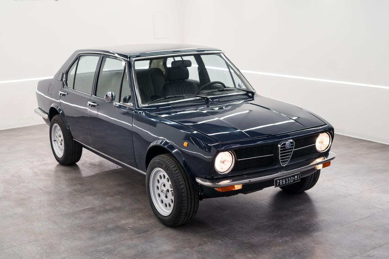 Alfa Romeo Alfetta 1.6--SCUDO STRETTO--