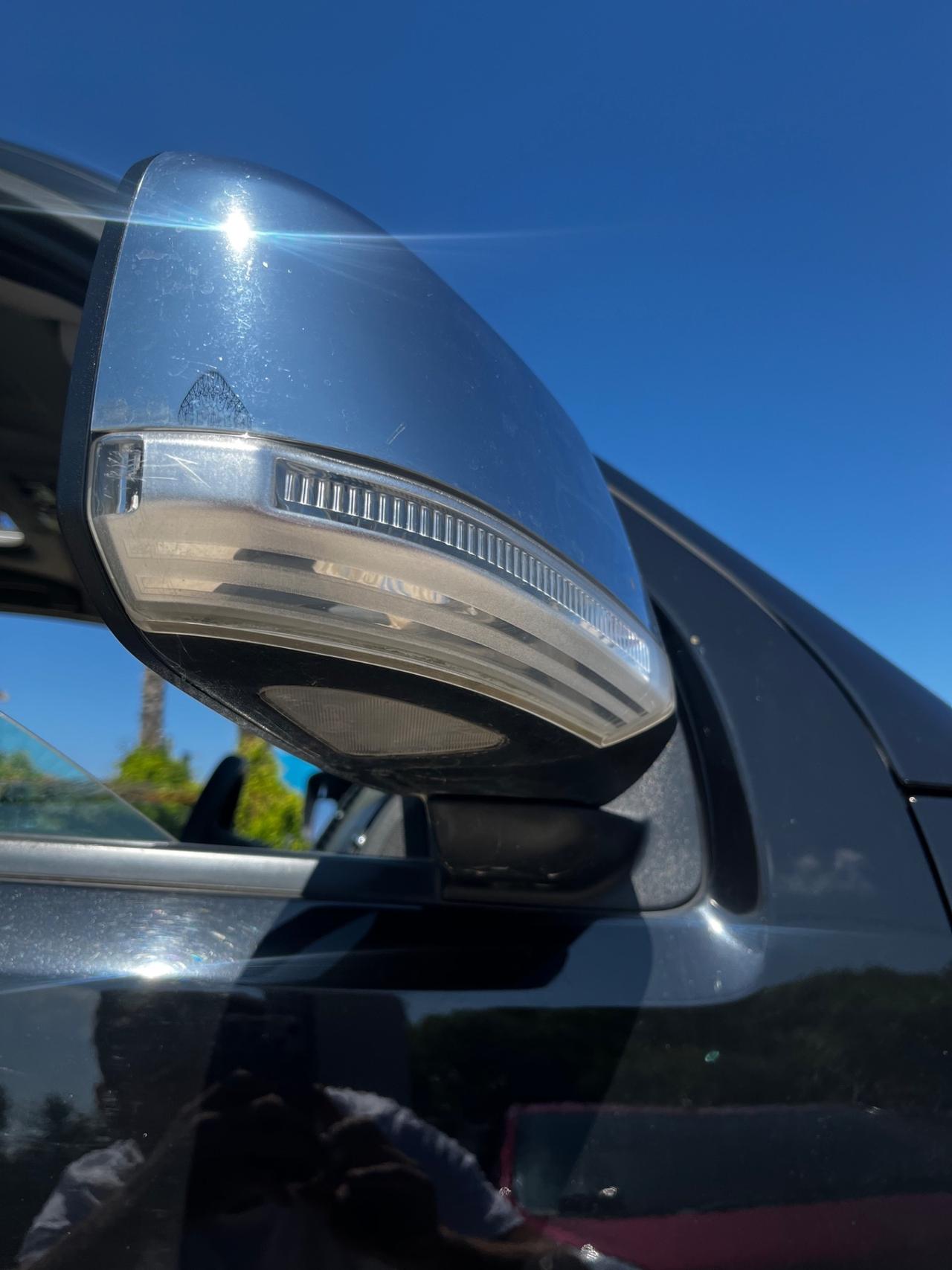 Nissan Navara 3.0 dCi 4 porte Double Cab LE V6